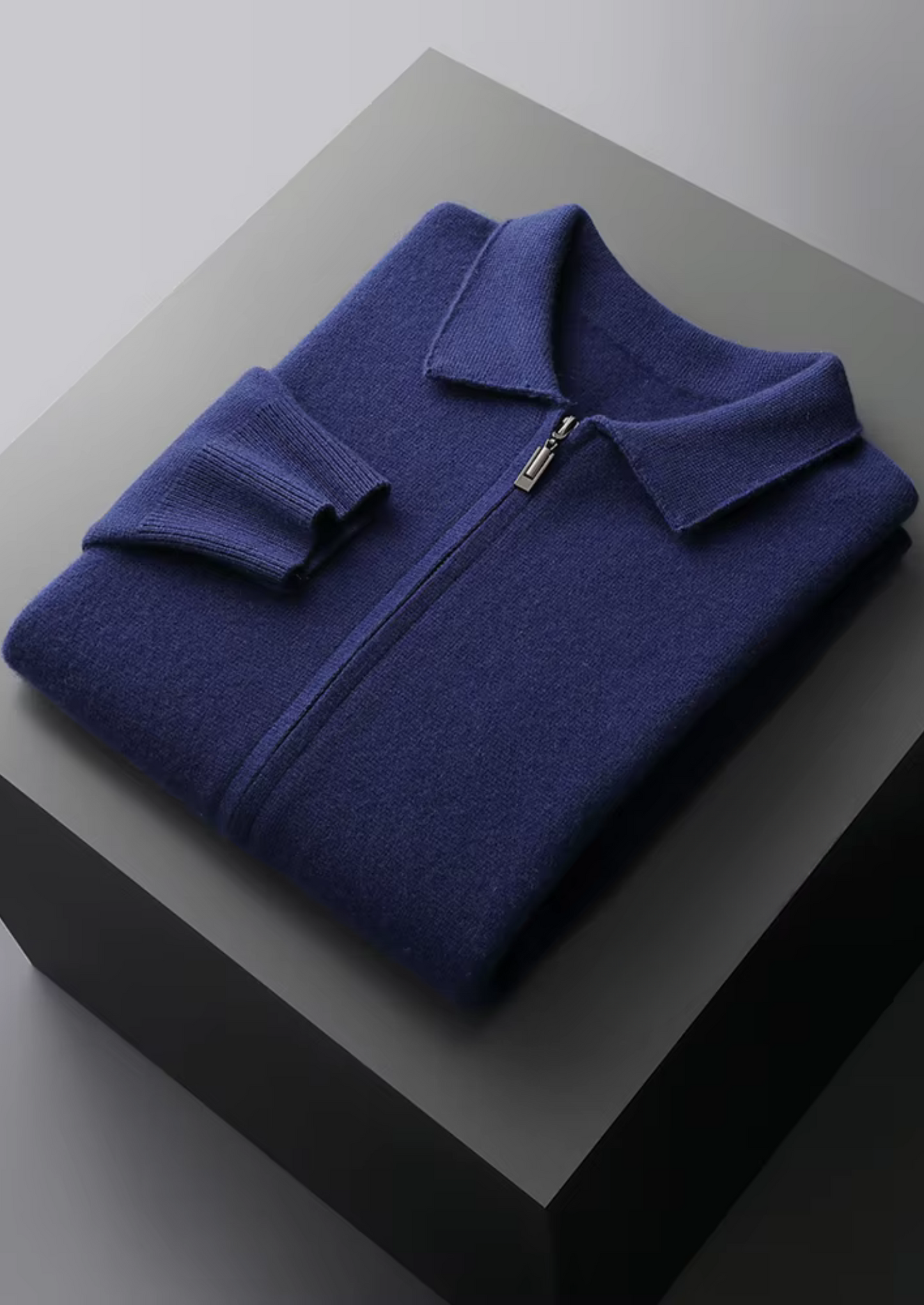 EXTRA-FINE MERINO WOOL ZIP POLO CARDIGAN